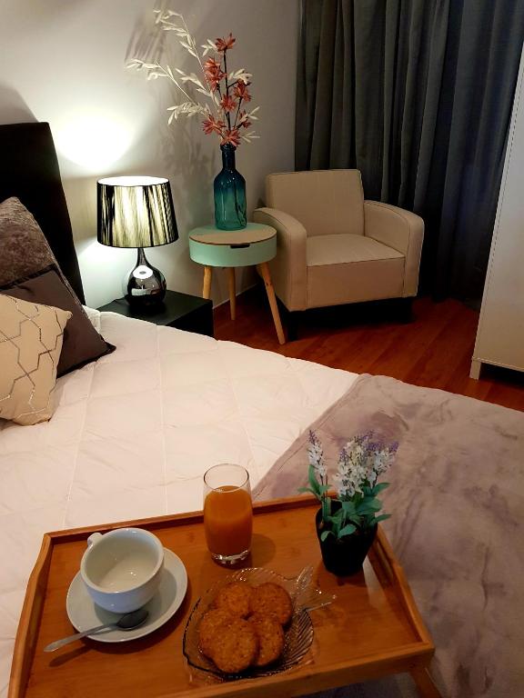 Enjoy Oporto Flats room 1
