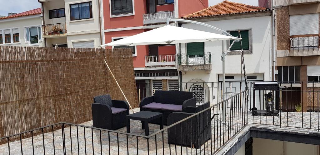 Enjoy Oporto Flats room 2